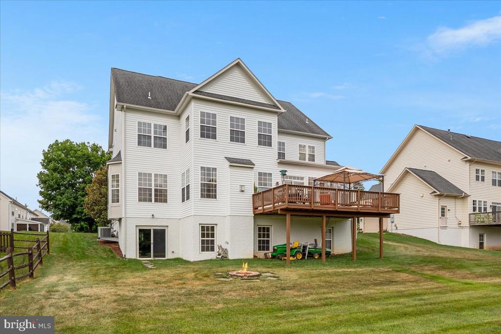4110 CRAY DR, WARRENTON, Virginia 20187, 7 Bedrooms Bedrooms, ,4 BathroomsBathrooms,Residential,4110 CRAY DR,VAFQ2022662 MLS # VAFQ2022662
