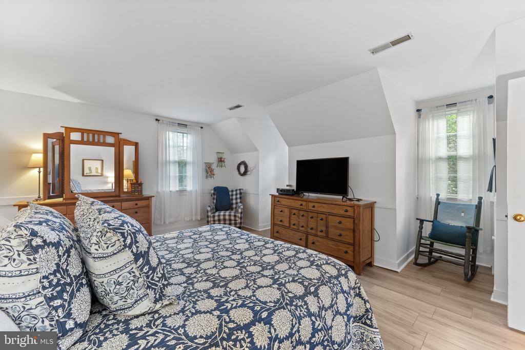 19375 WOODS RD, CULPEPER, Virginia 22701, 4 Bedrooms Bedrooms, ,3 BathroomsBathrooms,Residential,19375 WOODS RD,VACU2014128 MLS # VACU2014128