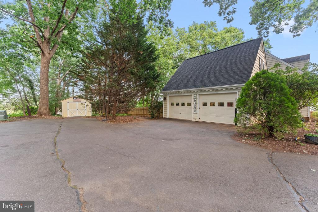 19375 WOODS RD, CULPEPER, Virginia 22701, 4 Bedrooms Bedrooms, ,3 BathroomsBathrooms,Residential,19375 WOODS RD,VACU2014128 MLS # VACU2014128