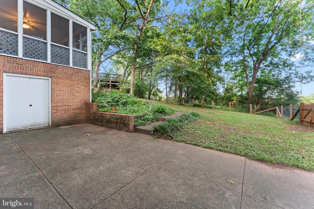 19375 WOODS RD, CULPEPER, Virginia 22701, 4 Bedrooms Bedrooms, ,3 BathroomsBathrooms,Residential,19375 WOODS RD,VACU2014128 MLS # VACU2014128