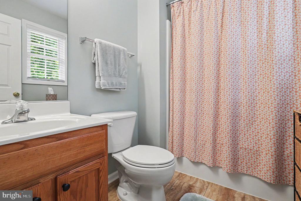 519 TALL PINES DR, MINERAL, Virginia 23117, 3 Bedrooms Bedrooms, ,2 BathroomsBathrooms,Residential,519 TALL PINES DR,VALA2010098 MLS # VALA2010098