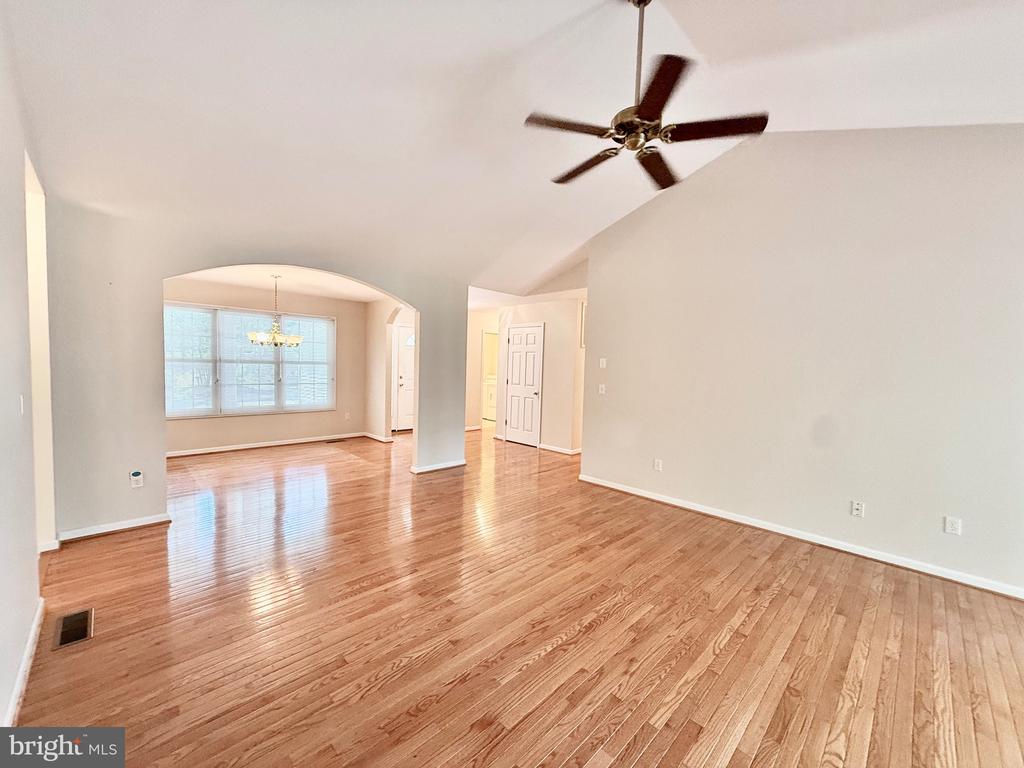 421 BIRDIE RD, LOCUST GROVE, Virginia 22508, 4 Bedrooms Bedrooms, ,2 BathroomsBathrooms,Residential,421 BIRDIE RD,VAOR2014550 MLS # VAOR2014550