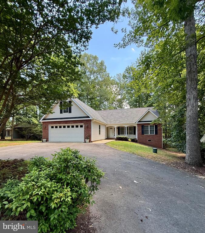 421 BIRDIE RD, LOCUST GROVE, Virginia 22508, 4 Bedrooms Bedrooms, ,2 BathroomsBathrooms,Residential,421 BIRDIE RD,VAOR2014550 MLS # VAOR2014550