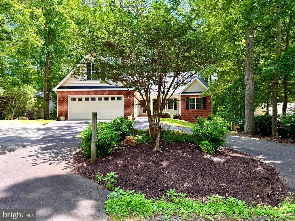 421 BIRDIE RD, LOCUST GROVE, Virginia 22508, 4 Bedrooms Bedrooms, ,2 BathroomsBathrooms,Residential,421 BIRDIE RD,VAOR2014550 MLS # VAOR2014550
