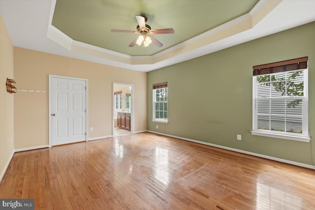 5108 SEWELLS POINTE DR, FREDERICKSBURG, Virginia 22407, 4 Bedrooms Bedrooms, ,3 BathroomsBathrooms,Residential,5108 SEWELLS POINTE DR,VASP2043154 MLS # VASP2043154