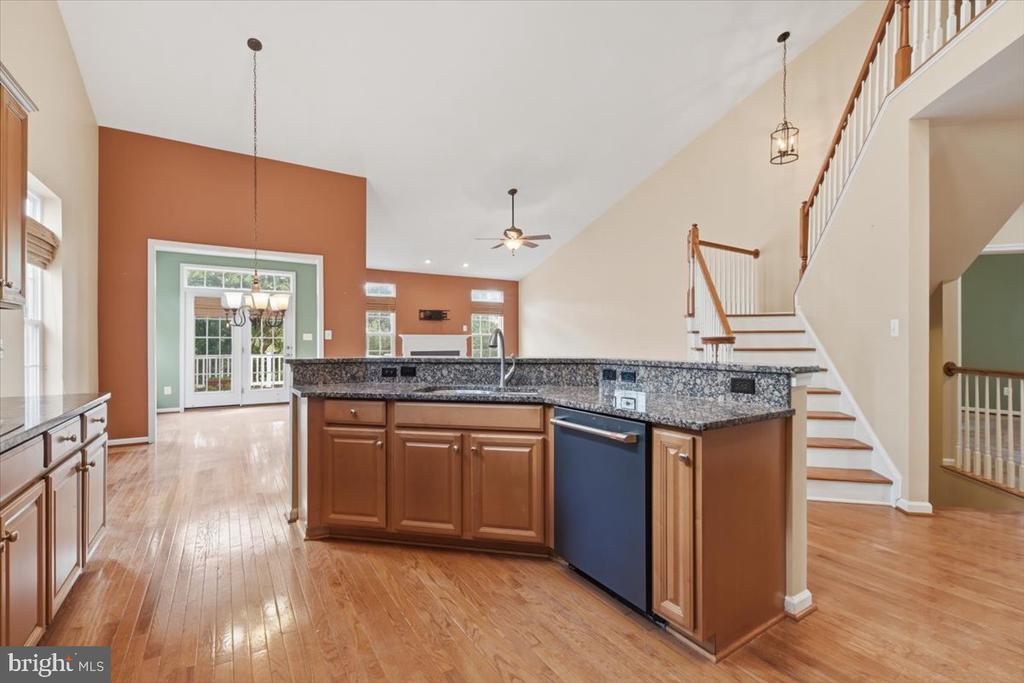 5108 SEWELLS POINTE DR, FREDERICKSBURG, Virginia 22407, 4 Bedrooms Bedrooms, ,3 BathroomsBathrooms,Residential,5108 SEWELLS POINTE DR,VASP2043154 MLS # VASP2043154