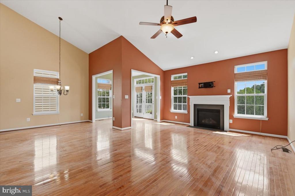 5108 SEWELLS POINTE DR, FREDERICKSBURG, Virginia 22407, 4 Bedrooms Bedrooms, ,3 BathroomsBathrooms,Residential,5108 SEWELLS POINTE DR,VASP2043154 MLS # VASP2043154