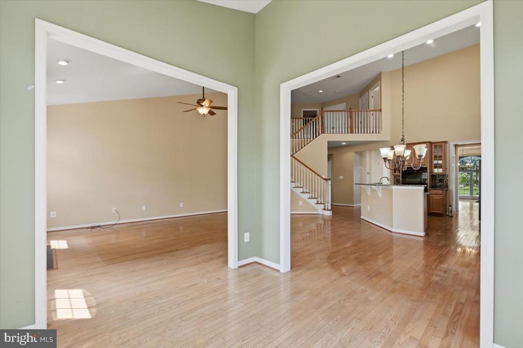 5108 SEWELLS POINTE DR, FREDERICKSBURG, Virginia 22407, 4 Bedrooms Bedrooms, ,3 BathroomsBathrooms,Residential,5108 SEWELLS POINTE DR,VASP2043154 MLS # VASP2043154