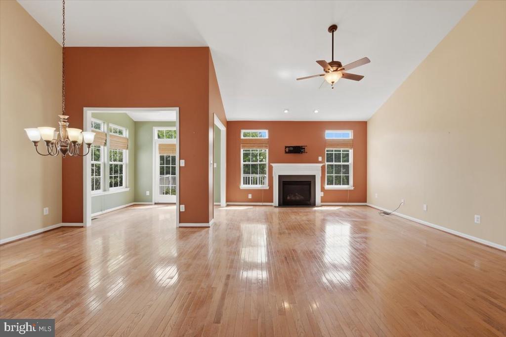 5108 SEWELLS POINTE DR, FREDERICKSBURG, Virginia 22407, 4 Bedrooms Bedrooms, ,3 BathroomsBathrooms,Residential,5108 SEWELLS POINTE DR,VASP2043154 MLS # VASP2043154
