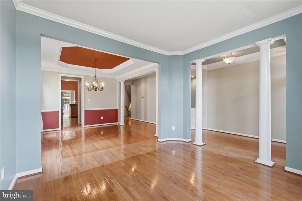 5108 SEWELLS POINTE DR, FREDERICKSBURG, Virginia 22407, 4 Bedrooms Bedrooms, ,3 BathroomsBathrooms,Residential,5108 SEWELLS POINTE DR,VASP2043154 MLS # VASP2043154