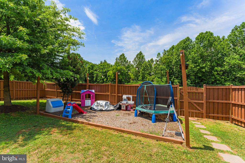 1772 FINLEY DR, CULPEPER, Virginia 22701, 4 Bedrooms Bedrooms, ,3 BathroomsBathrooms,Residential,1772 FINLEY DR,VACU2014140 MLS # VACU2014140