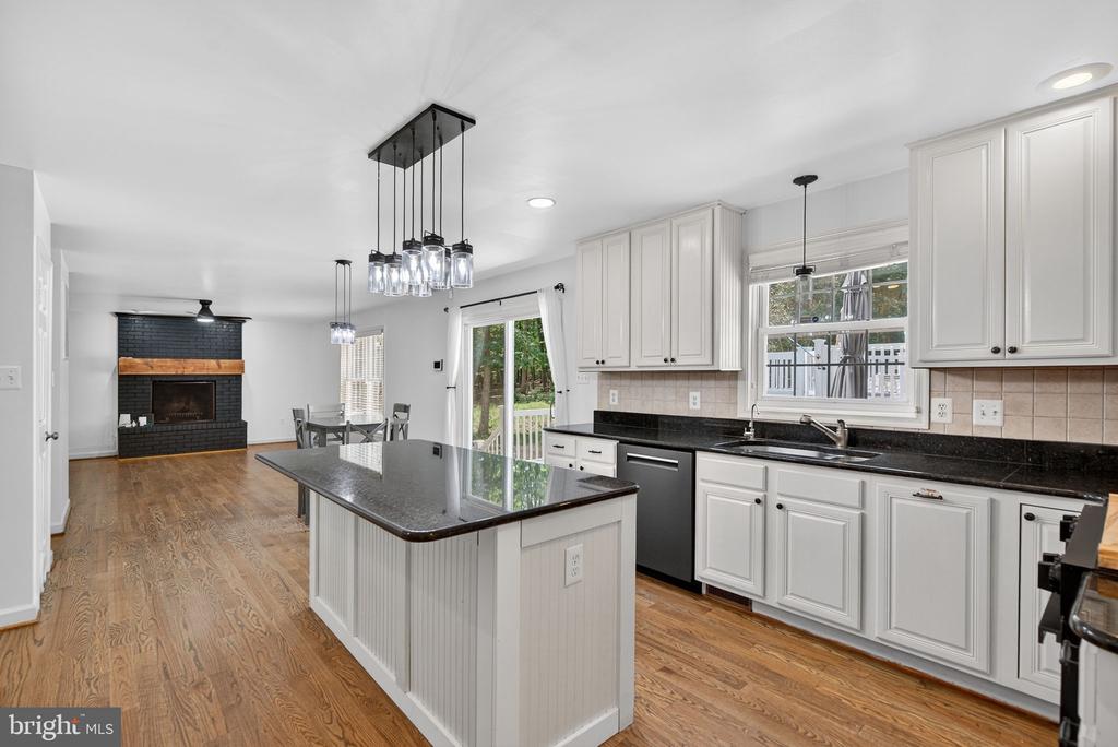 124 FAWN HILLS DR, FREDERICKSBURG, Virginia 22407, 5 Bedrooms Bedrooms, ,3 BathroomsBathrooms,Residential,124 FAWN HILLS DR,VASP2043202 MLS # VASP2043202