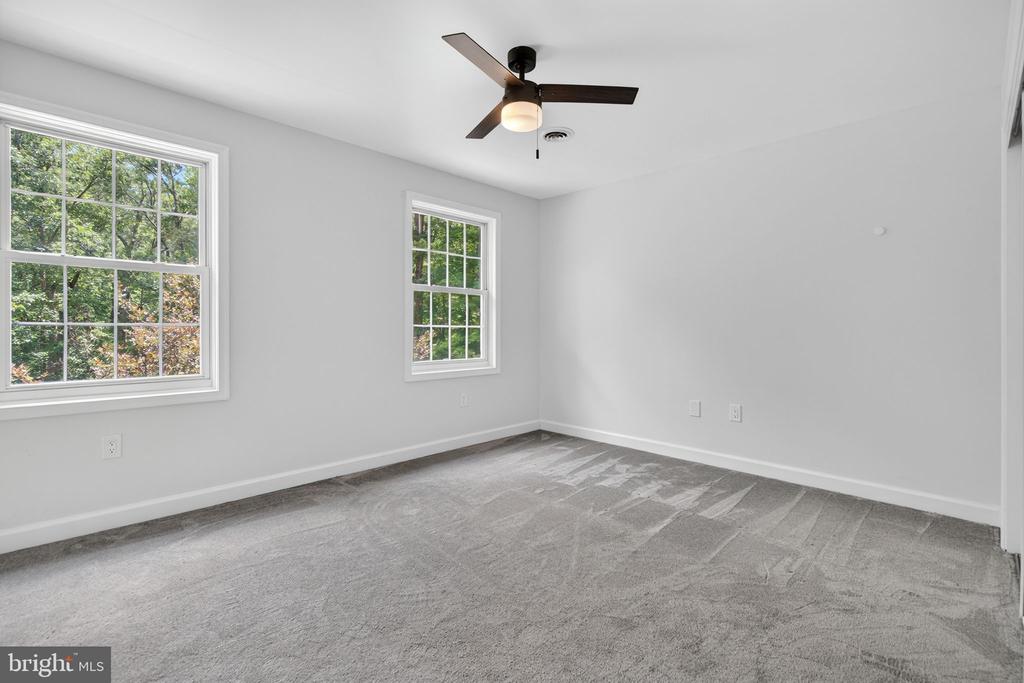 124 FAWN HILLS DR, FREDERICKSBURG, Virginia 22407, 5 Bedrooms Bedrooms, ,3 BathroomsBathrooms,Residential,124 FAWN HILLS DR,VASP2043202 MLS # VASP2043202