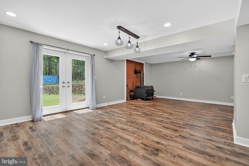 124 FAWN HILLS DR, FREDERICKSBURG, Virginia 22407, 5 Bedrooms Bedrooms, ,3 BathroomsBathrooms,Residential,124 FAWN HILLS DR,VASP2043202 MLS # VASP2043202