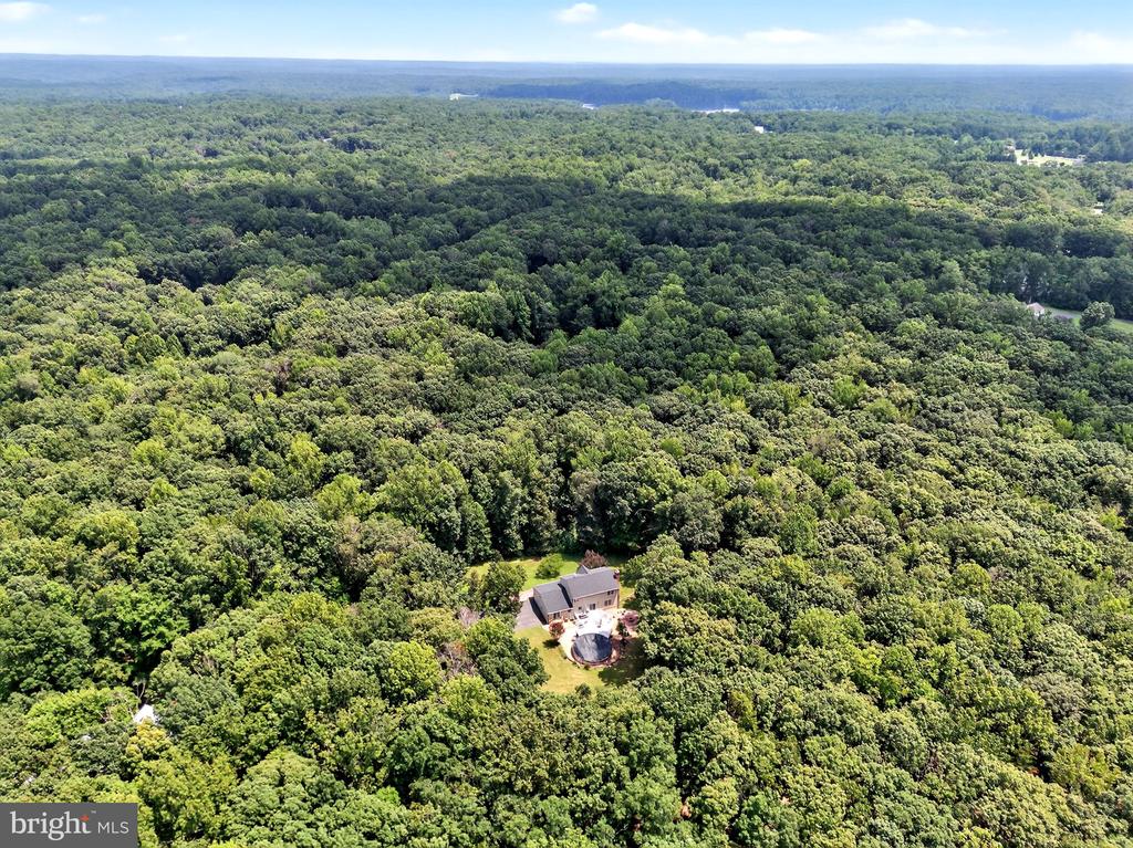 124 FAWN HILLS DR, FREDERICKSBURG, Virginia 22407, 5 Bedrooms Bedrooms, ,3 BathroomsBathrooms,Residential,124 FAWN HILLS DR,VASP2043202 MLS # VASP2043202