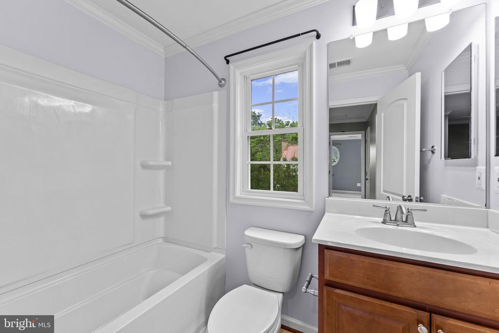 130 MADISON ST, WARRENTON, Virginia 20186, 3 Bedrooms Bedrooms, ,2 BathroomsBathrooms,Residential,130 MADISON ST,VAFQ2022760 MLS # VAFQ2022760