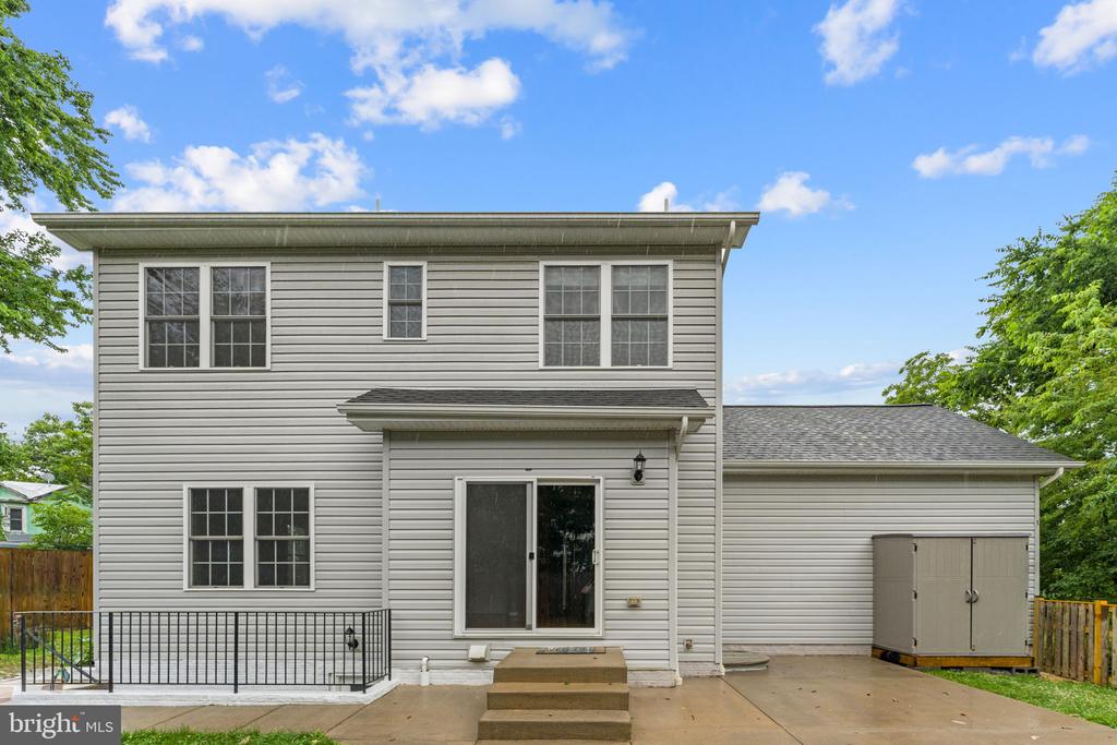 130 MADISON ST, WARRENTON, Virginia 20186, 3 Bedrooms Bedrooms, ,2 BathroomsBathrooms,Residential,130 MADISON ST,VAFQ2022760 MLS # VAFQ2022760