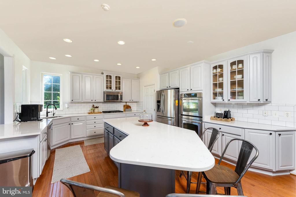 4650 SPRING RUN RD, WARRENTON, Virginia 20187, 5 Bedrooms Bedrooms, ,4 BathroomsBathrooms,Residential,4650 SPRING RUN RD,VAFQ2022170 MLS # VAFQ2022170