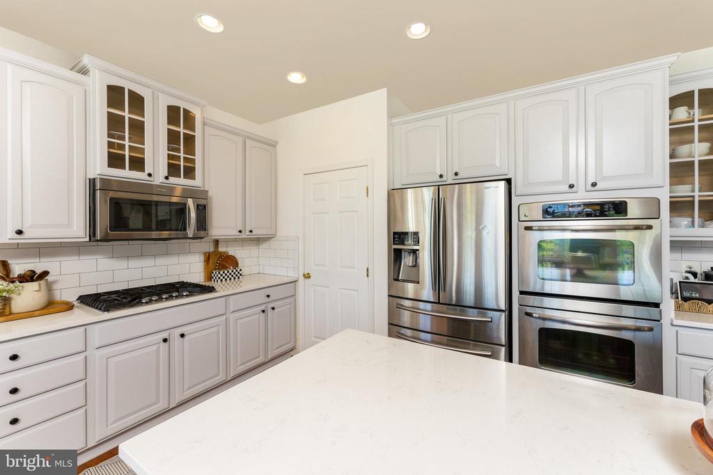 4650 SPRING RUN RD, WARRENTON, Virginia 20187, 5 Bedrooms Bedrooms, ,4 BathroomsBathrooms,Residential,4650 SPRING RUN RD,VAFQ2022170 MLS # VAFQ2022170