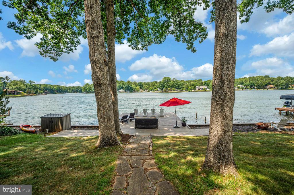 3113 LAKEVIEW PKWY, LOCUST GROVE, Virginia 22508, 5 Bedrooms Bedrooms, ,3 BathroomsBathrooms,Residential,3113 LAKEVIEW PKWY,VAOR2014558 MLS # VAOR2014558