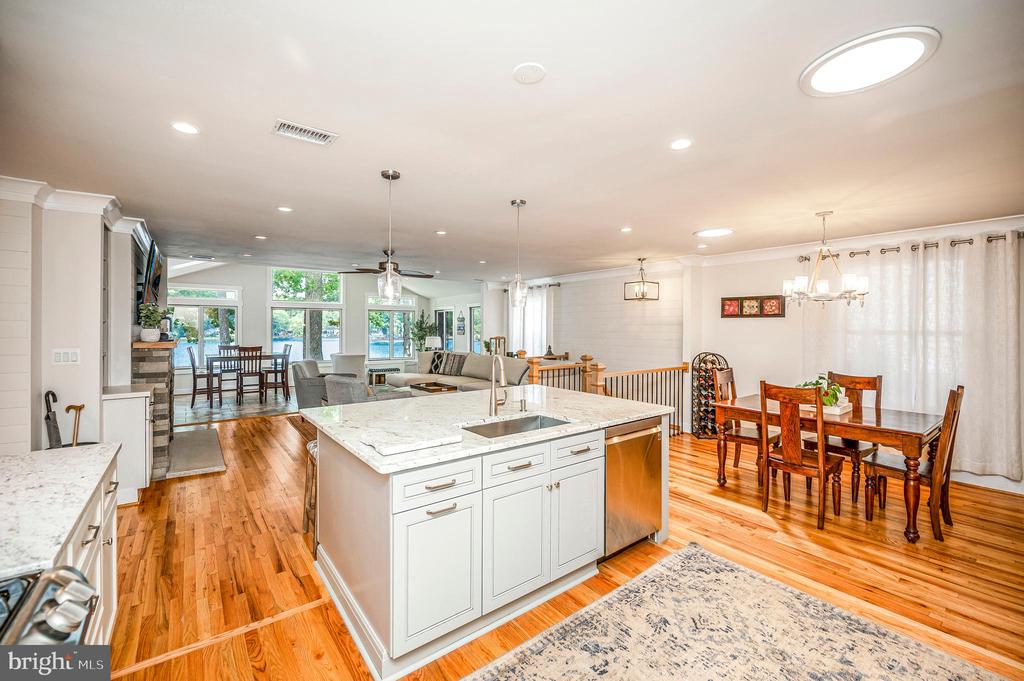 3113 LAKEVIEW PKWY, LOCUST GROVE, Virginia 22508, 5 Bedrooms Bedrooms, ,3 BathroomsBathrooms,Residential,3113 LAKEVIEW PKWY,VAOR2014558 MLS # VAOR2014558