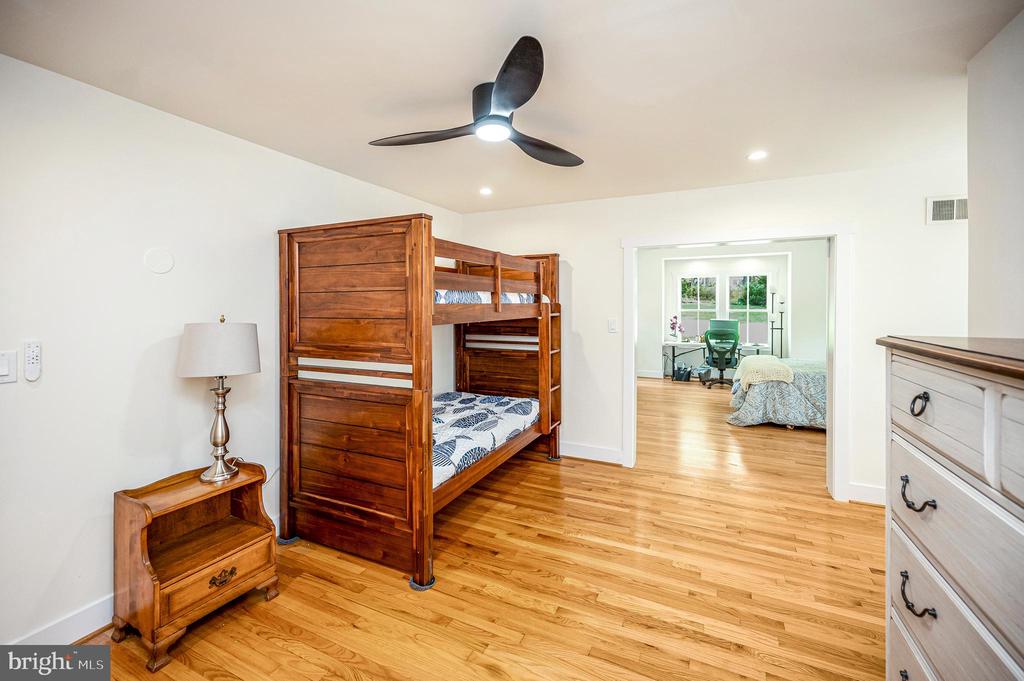 3113 LAKEVIEW PKWY, LOCUST GROVE, Virginia 22508, 5 Bedrooms Bedrooms, ,3 BathroomsBathrooms,Residential,3113 LAKEVIEW PKWY,VAOR2014558 MLS # VAOR2014558