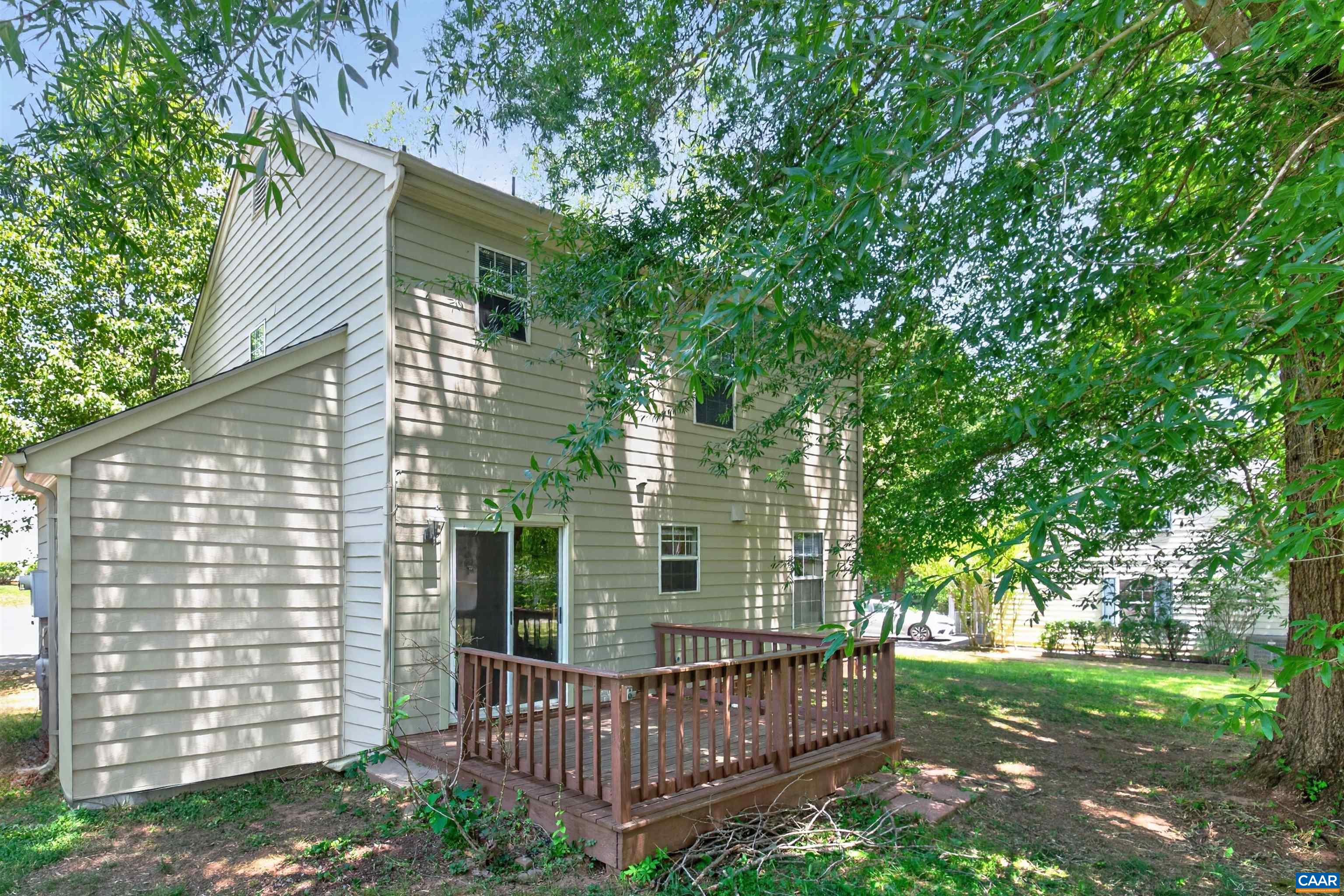 1883 STEEPLECHASE RUN, CHARLOTTESVILLE, Virginia 22911, 3 Bedrooms Bedrooms, ,2 BathroomsBathrooms,Residential,1883 STEEPLECHASE RUN,675583 MLS # 675583