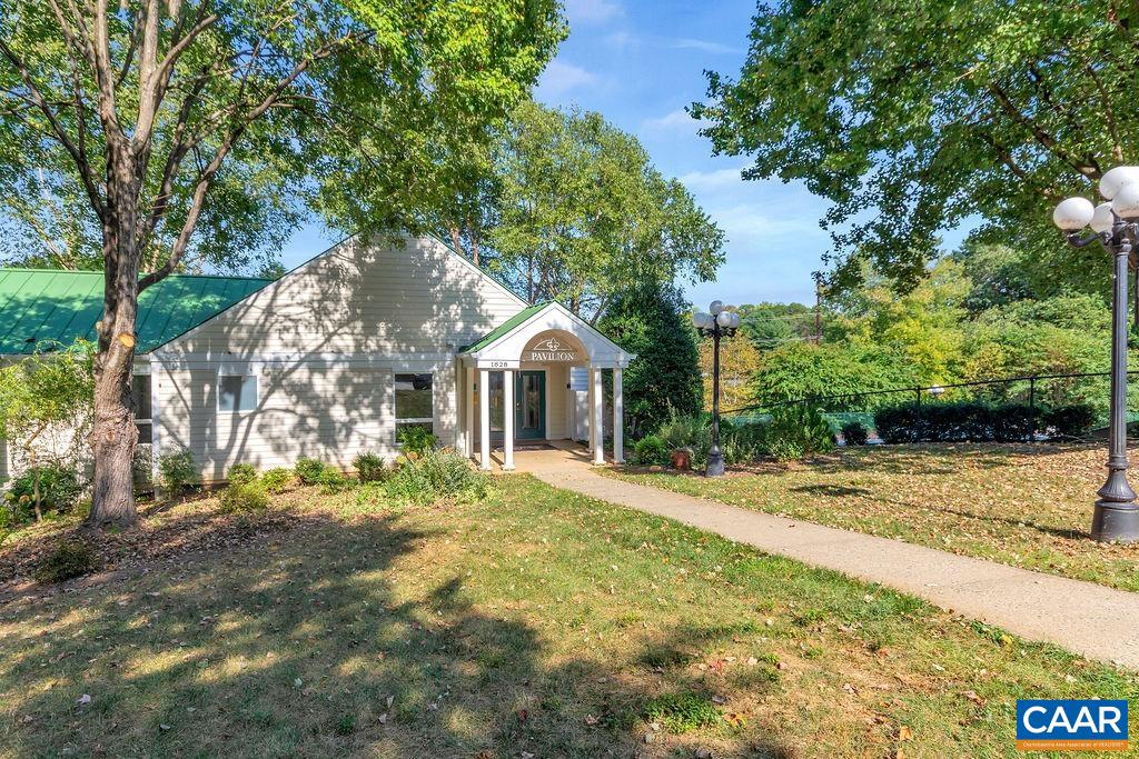 1883 STEEPLECHASE RUN, CHARLOTTESVILLE, Virginia 22911, 3 Bedrooms Bedrooms, ,2 BathroomsBathrooms,Residential,1883 STEEPLECHASE RUN,675583 MLS # 675583