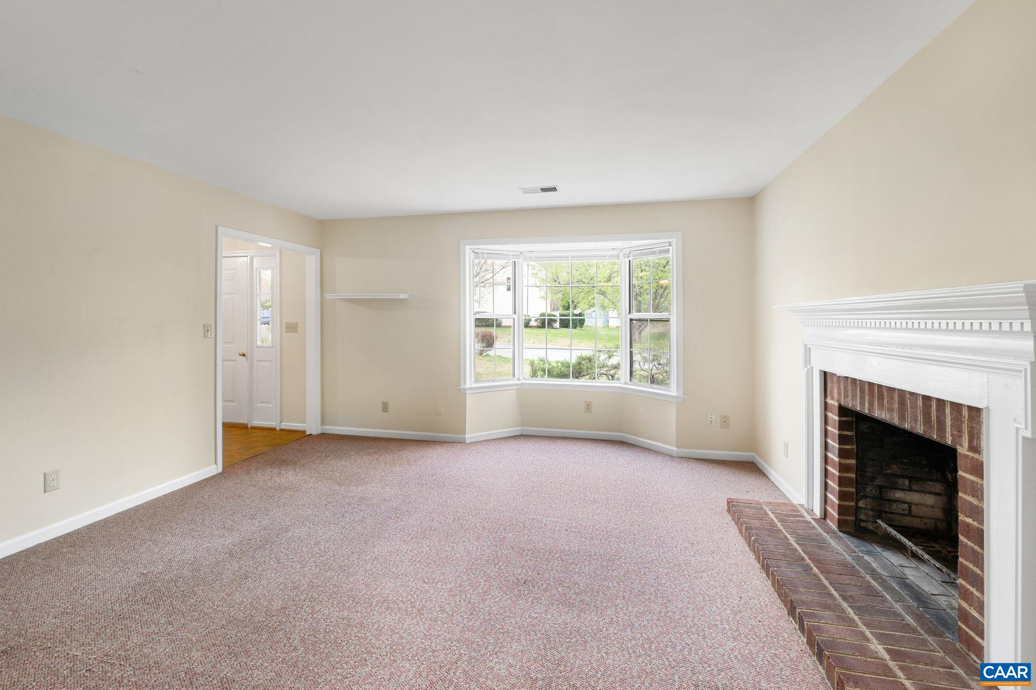 1883 STEEPLECHASE RUN, CHARLOTTESVILLE, Virginia 22911, 3 Bedrooms Bedrooms, ,2 BathroomsBathrooms,Residential,1883 STEEPLECHASE RUN,675583 MLS # 675583