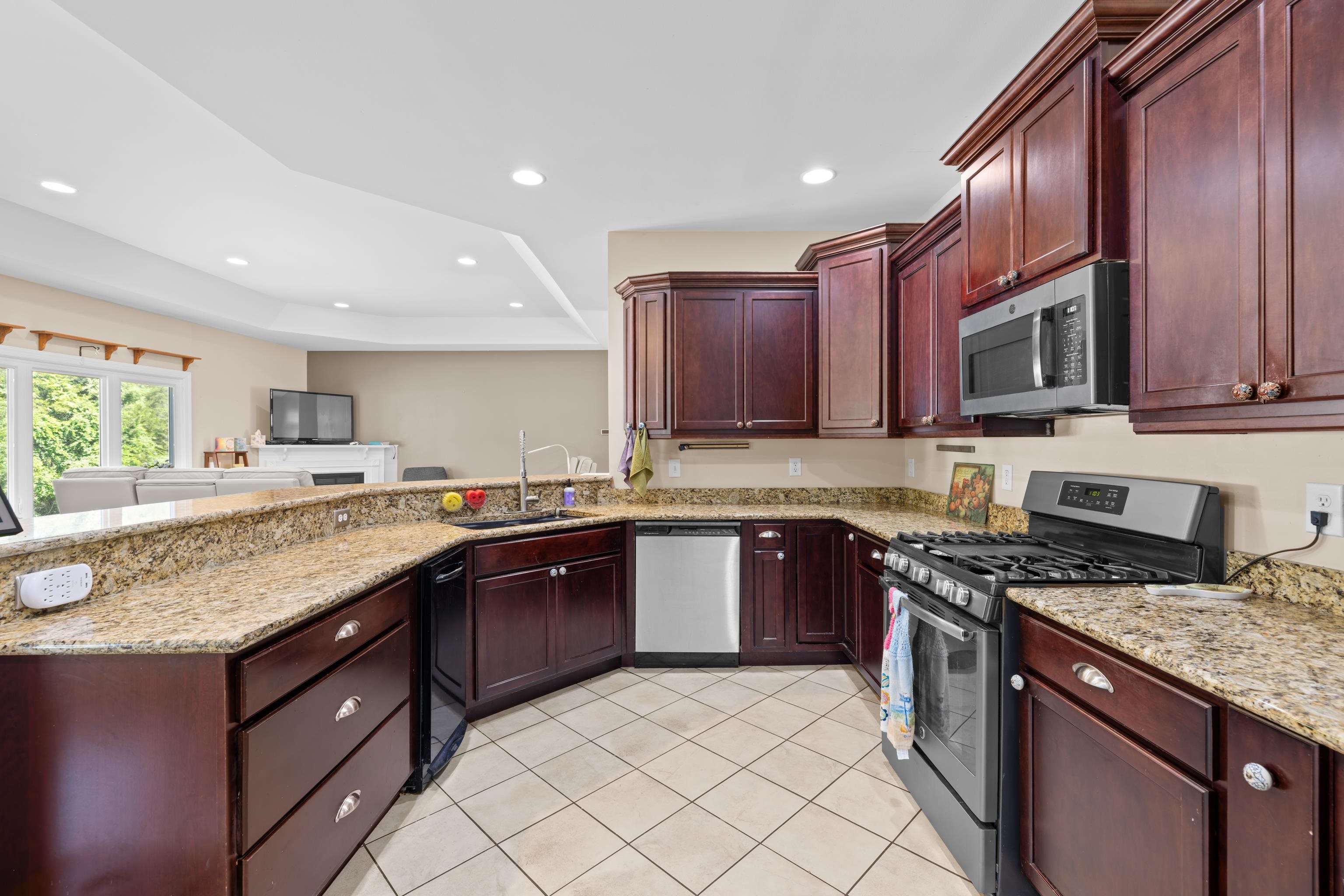 1705 HOLLY AVE, GROTTOES, Virginia 24441, 3 Bedrooms Bedrooms, ,2 BathroomsBathrooms,Residential,1705 HOLLY AVE,678603 MLS # 678603