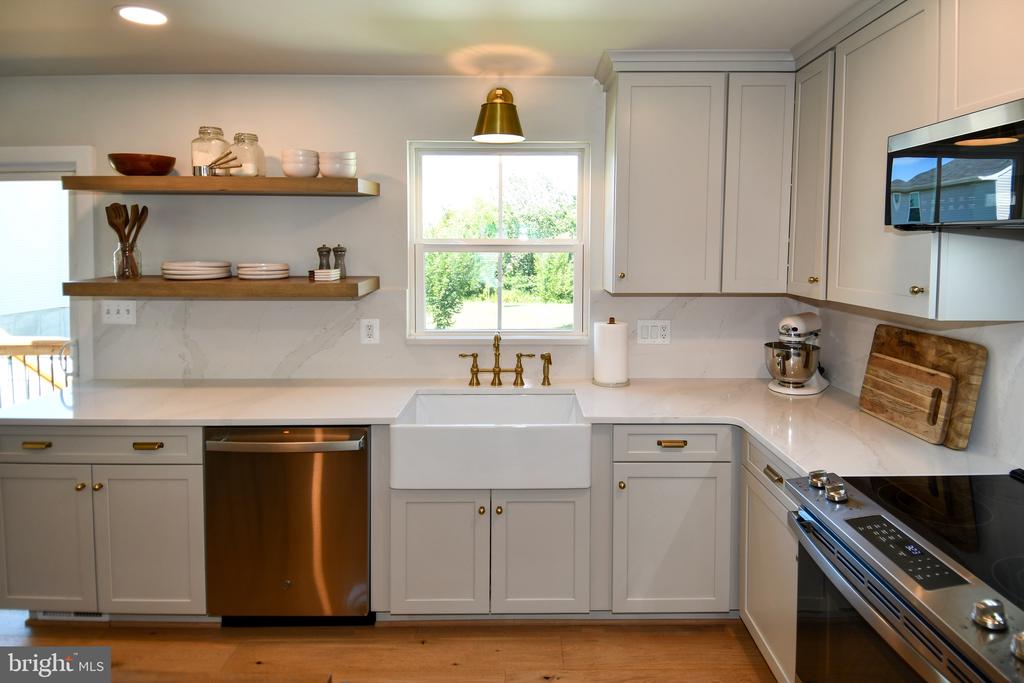5042 GODWINS LANDING DR, REMINGTON, Virginia 22734, 4 Bedrooms Bedrooms, ,2 BathroomsBathrooms,Residential,5042 GODWINS LANDING DR,VAFQ2022750 MLS # VAFQ2022750