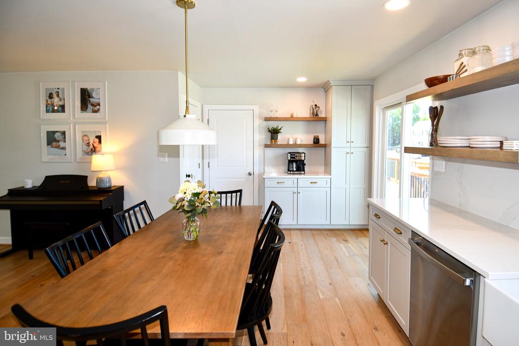 5042 GODWINS LANDING DR, REMINGTON, Virginia 22734, 4 Bedrooms Bedrooms, ,2 BathroomsBathrooms,Residential,5042 GODWINS LANDING DR,VAFQ2022750 MLS # VAFQ2022750