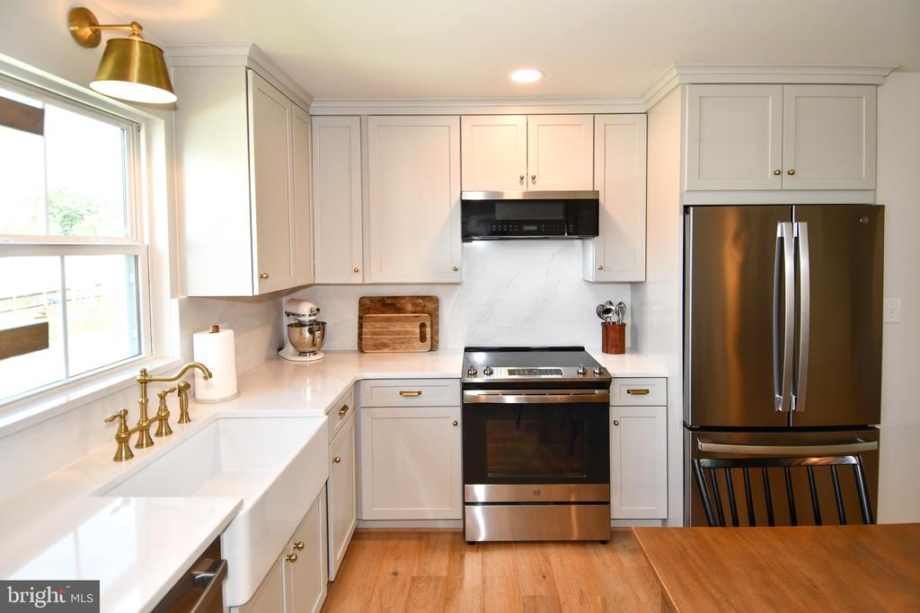 5042 GODWINS LANDING DR, REMINGTON, Virginia 22734, 4 Bedrooms Bedrooms, ,2 BathroomsBathrooms,Residential,5042 GODWINS LANDING DR,VAFQ2022750 MLS # VAFQ2022750