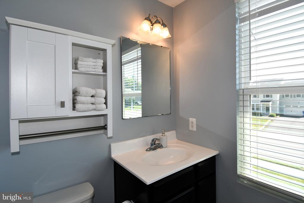 5042 GODWINS LANDING DR, REMINGTON, Virginia 22734, 4 Bedrooms Bedrooms, ,2 BathroomsBathrooms,Residential,5042 GODWINS LANDING DR,VAFQ2022750 MLS # VAFQ2022750