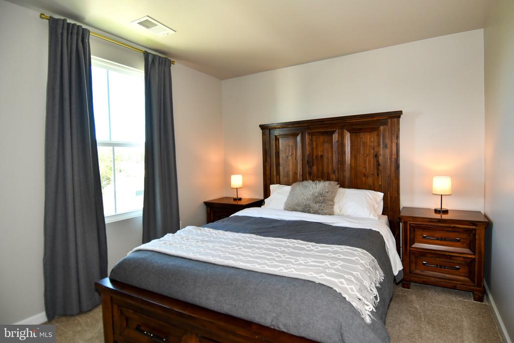 5042 GODWINS LANDING DR, REMINGTON, Virginia 22734, 4 Bedrooms Bedrooms, ,2 BathroomsBathrooms,Residential,5042 GODWINS LANDING DR,VAFQ2022750 MLS # VAFQ2022750