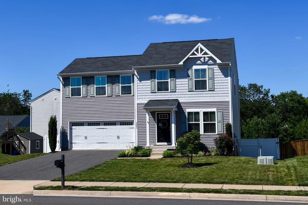 5042 GODWINS LANDING DR, REMINGTON, Virginia 22734, 4 Bedrooms Bedrooms, ,2 BathroomsBathrooms,Residential,5042 GODWINS LANDING DR,VAFQ2022750 MLS # VAFQ2022750