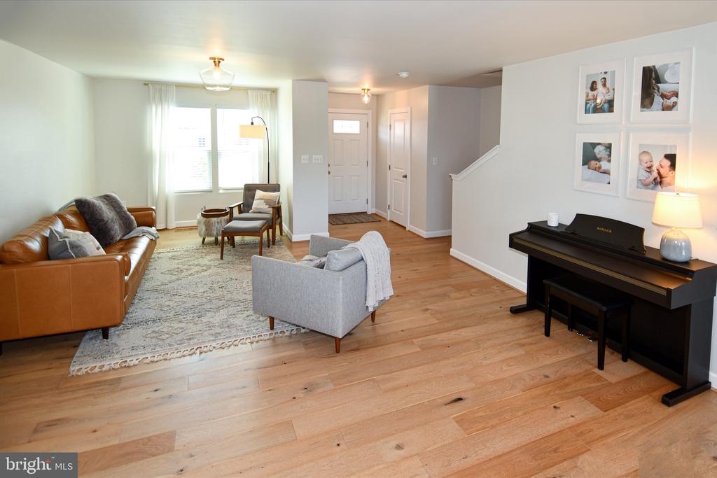 5042 GODWINS LANDING DR, REMINGTON, Virginia 22734, 4 Bedrooms Bedrooms, ,2 BathroomsBathrooms,Residential,5042 GODWINS LANDING DR,VAFQ2022750 MLS # VAFQ2022750