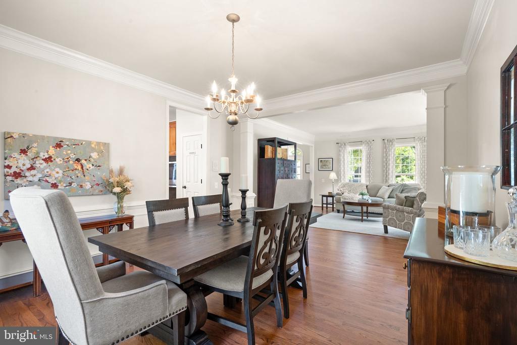6450 WHITES MILL LN, WARRENTON, Virginia 20187, 4 Bedrooms Bedrooms, ,4 BathroomsBathrooms,Residential,6450 WHITES MILL LN,VAFQ2022770 MLS # VAFQ2022770