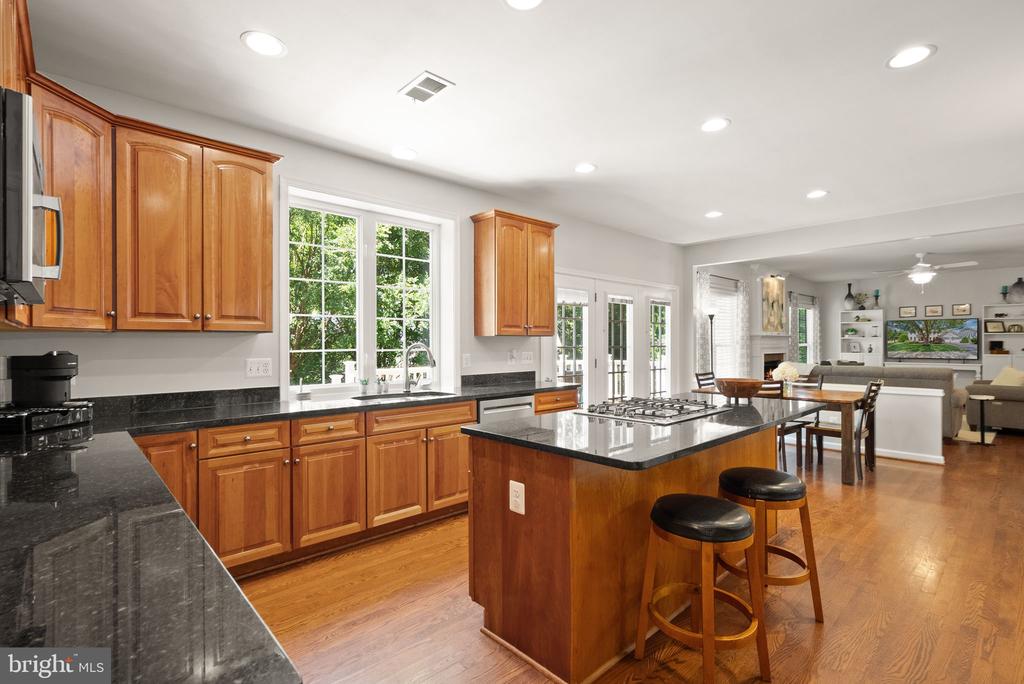 6450 WHITES MILL LN, WARRENTON, Virginia 20187, 4 Bedrooms Bedrooms, ,4 BathroomsBathrooms,Residential,6450 WHITES MILL LN,VAFQ2022770 MLS # VAFQ2022770