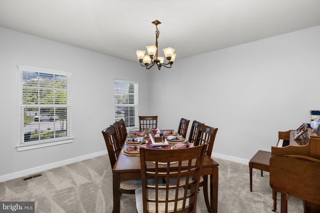 11218 WILLOW OAK CT, FREDERICKSBURG, Virginia 22407, 5 Bedrooms Bedrooms, ,4 BathroomsBathrooms,Residential,11218 WILLOW OAK CT,VASP2043242 MLS # VASP2043242