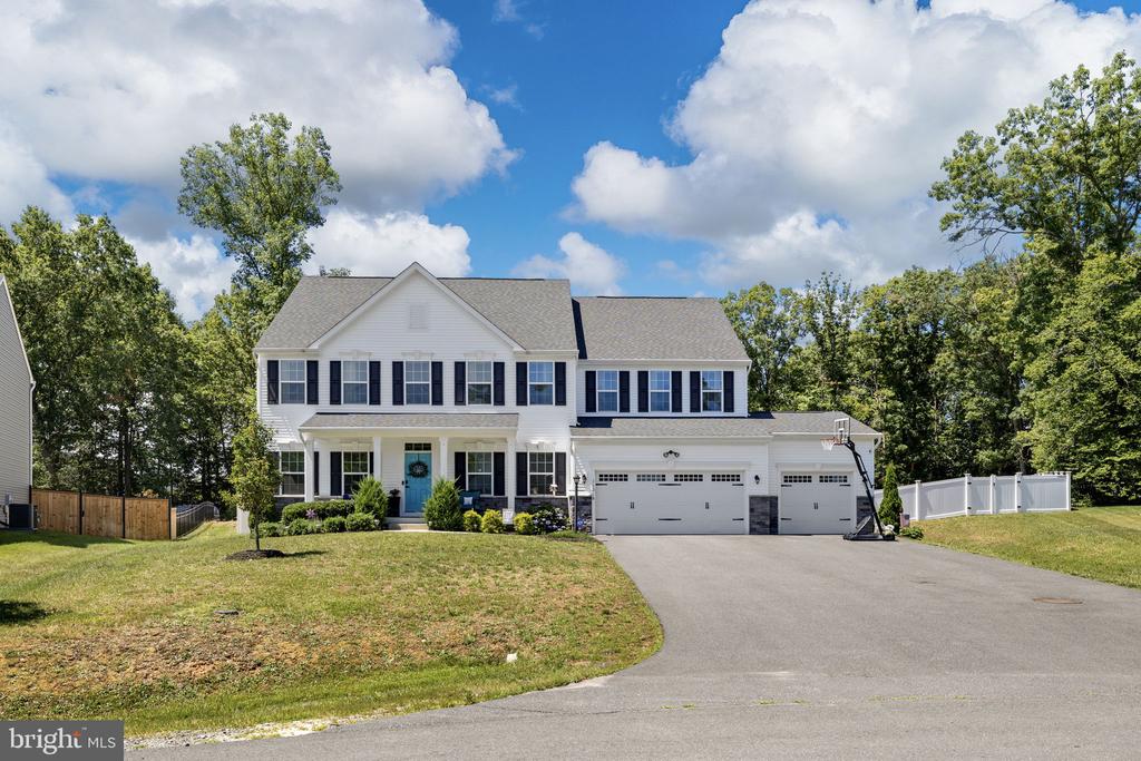 11218 WILLOW OAK CT, FREDERICKSBURG, Virginia 22407, 5 Bedrooms Bedrooms, ,4 BathroomsBathrooms,Residential,11218 WILLOW OAK CT,VASP2043242 MLS # VASP2043242
