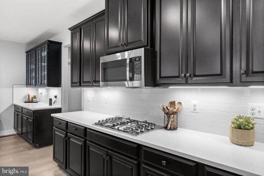 11218 WILLOW OAK CT, FREDERICKSBURG, Virginia 22407, 5 Bedrooms Bedrooms, ,4 BathroomsBathrooms,Residential,11218 WILLOW OAK CT,VASP2043242 MLS # VASP2043242