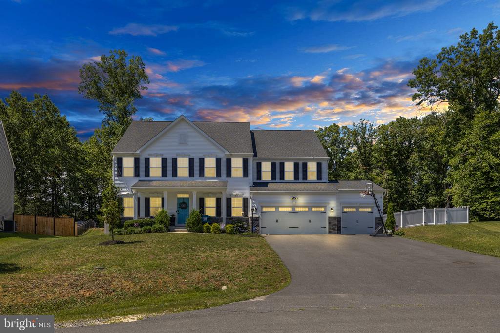 11218 WILLOW OAK CT, FREDERICKSBURG, Virginia 22407, 5 Bedrooms Bedrooms, ,4 BathroomsBathrooms,Residential,11218 WILLOW OAK CT,VASP2043242 MLS # VASP2043242