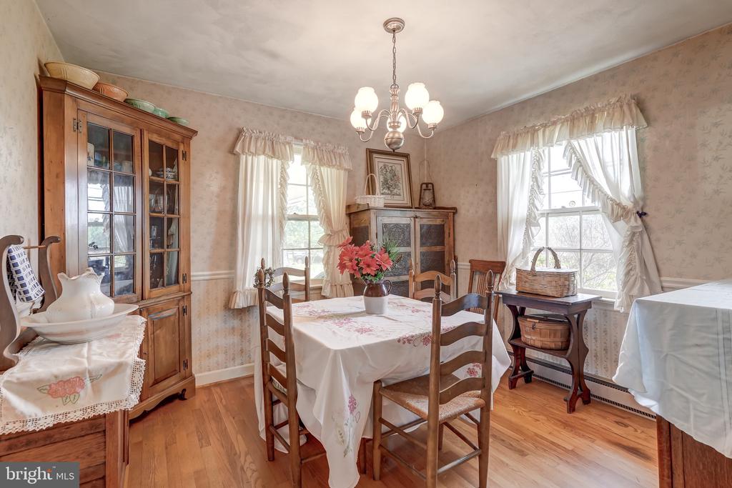 8858 POINDEXTER RD, LOUISA, Virginia 23093, 3 Bedrooms Bedrooms, ,3 BathroomsBathrooms,Residential,8858 POINDEXTER RD,VALA2010124 MLS # VALA2010124