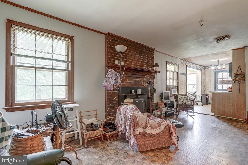 8858 POINDEXTER RD, LOUISA, Virginia 23093, 3 Bedrooms Bedrooms, ,3 BathroomsBathrooms,Residential,8858 POINDEXTER RD,VALA2010124 MLS # VALA2010124