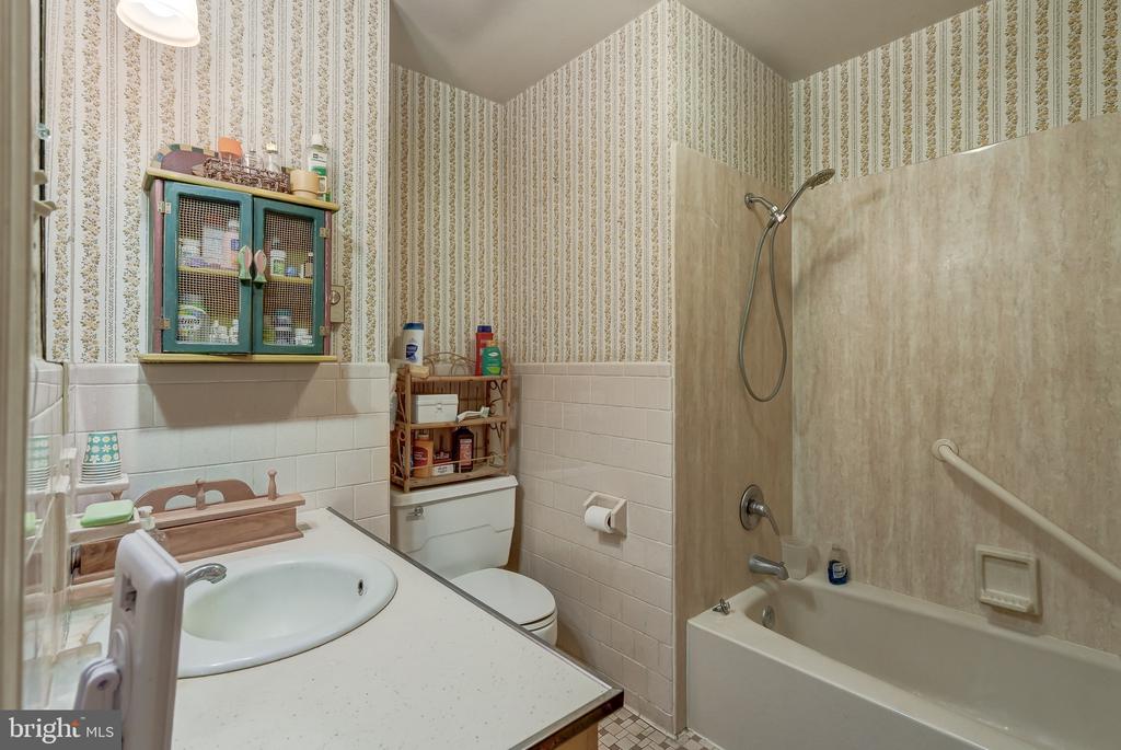 8858 POINDEXTER RD, LOUISA, Virginia 23093, 3 Bedrooms Bedrooms, ,3 BathroomsBathrooms,Residential,8858 POINDEXTER RD,VALA2010124 MLS # VALA2010124