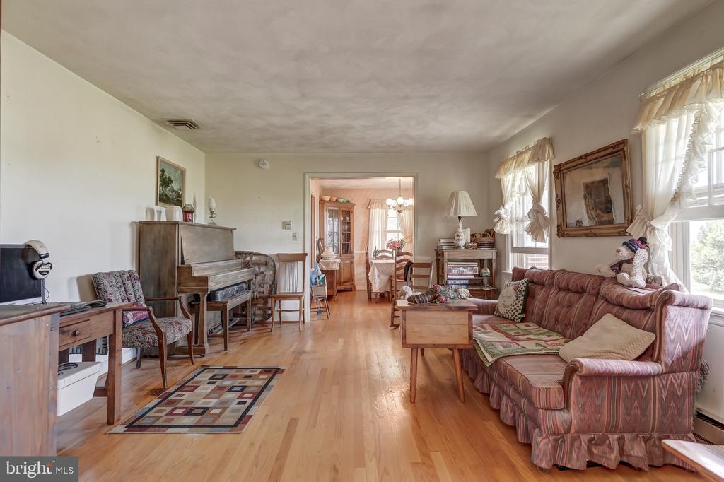 8858 POINDEXTER RD, LOUISA, Virginia 23093, 3 Bedrooms Bedrooms, ,3 BathroomsBathrooms,Residential,8858 POINDEXTER RD,VALA2010124 MLS # VALA2010124