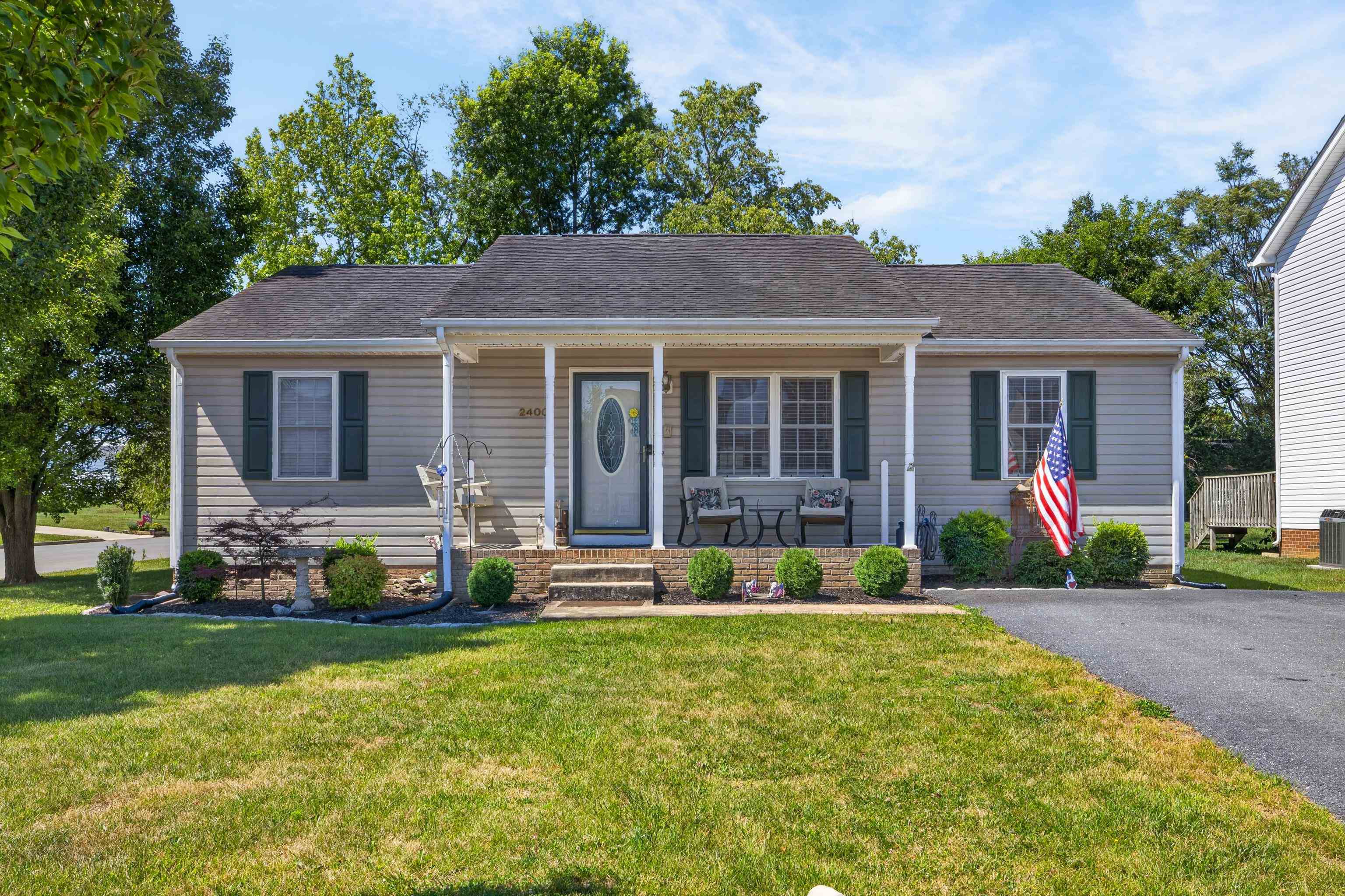 2400 MOSLEY ST, WAYNESBORO, Virginia 22980, 3 Bedrooms Bedrooms, ,2 BathroomsBathrooms,Residential,2400 MOSLEY ST,678670 MLS # 678670
