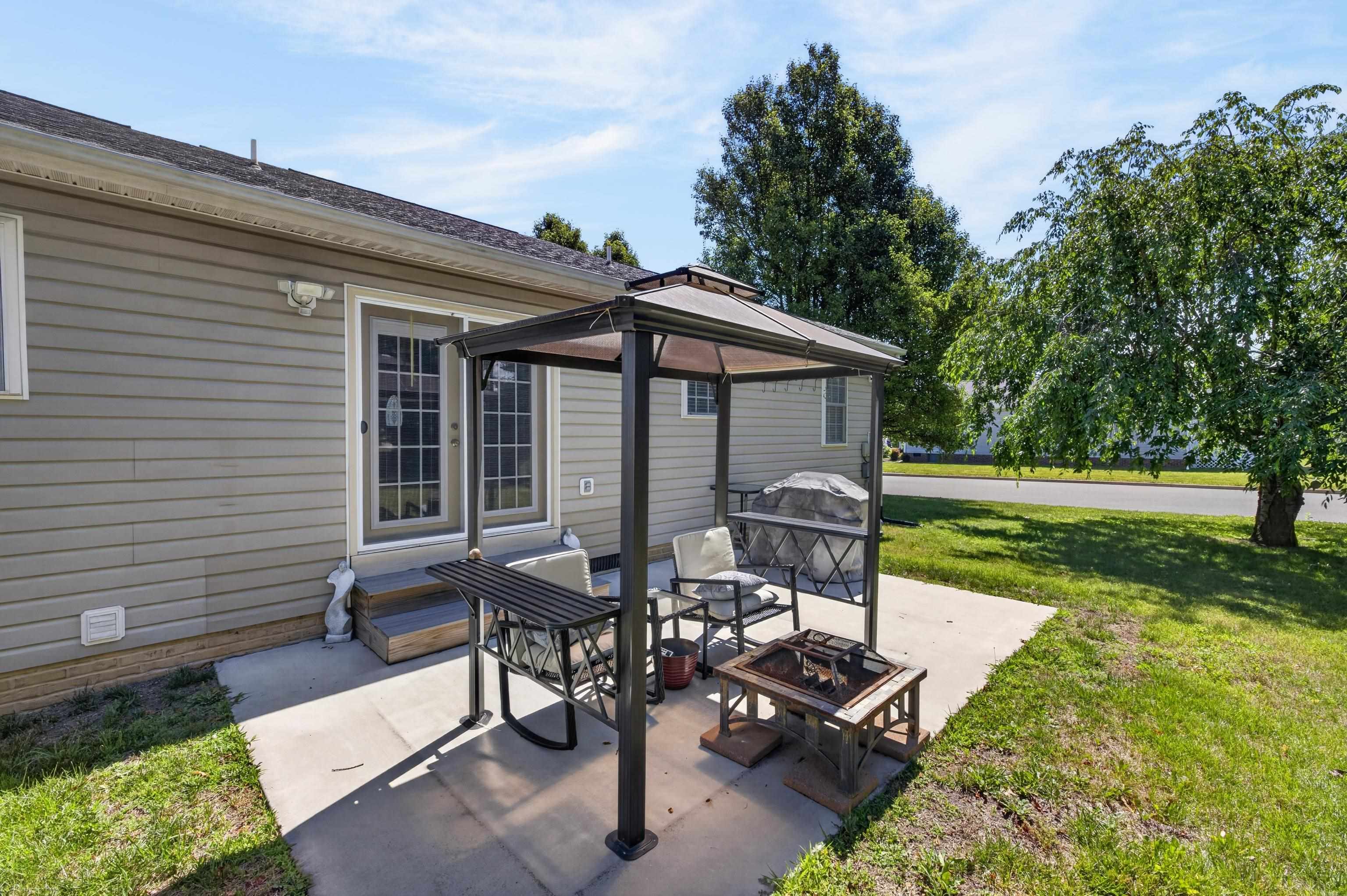 2400 MOSLEY ST, WAYNESBORO, Virginia 22980, 3 Bedrooms Bedrooms, ,2 BathroomsBathrooms,Residential,2400 MOSLEY ST,678670 MLS # 678670