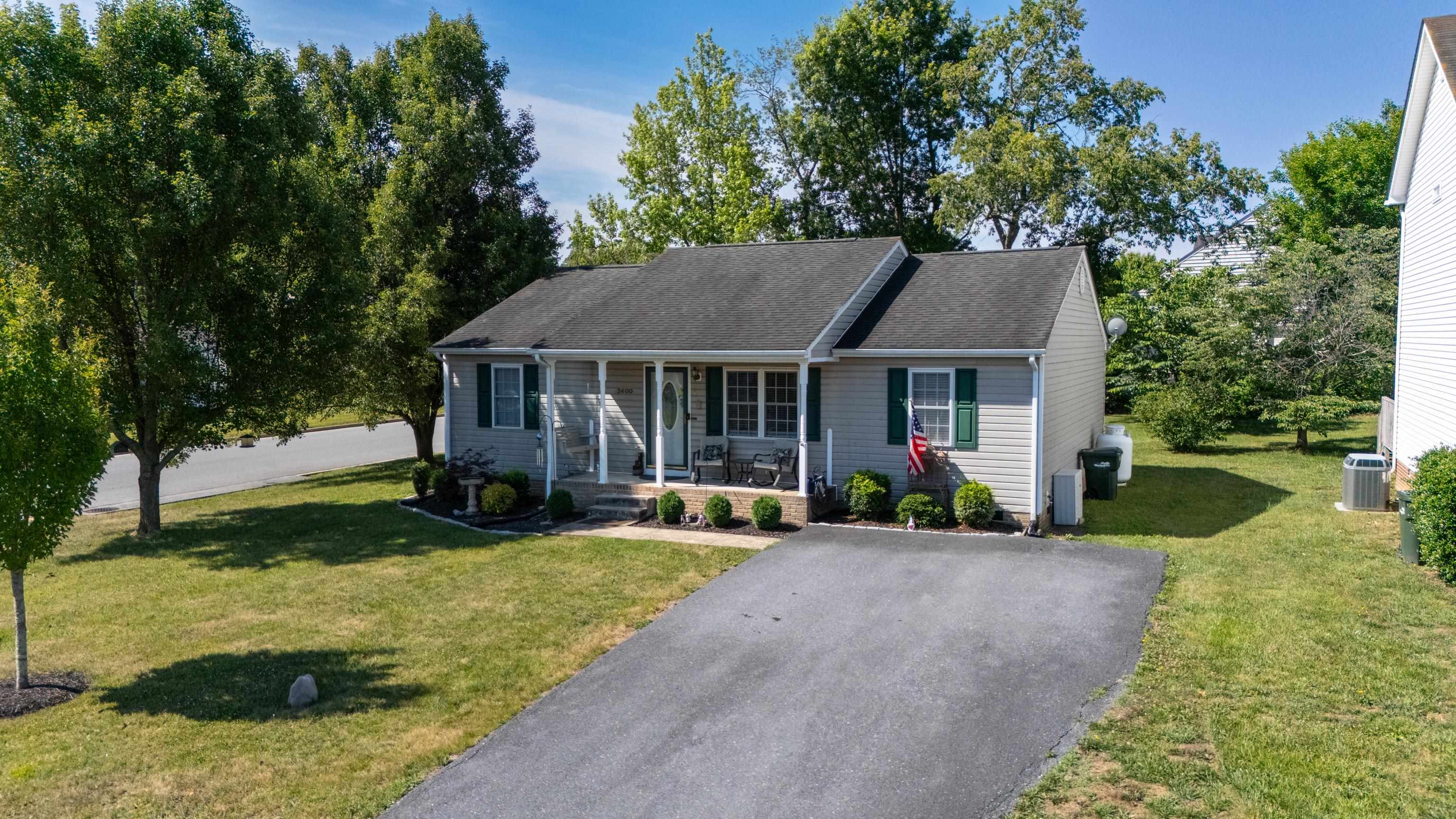 2400 MOSLEY ST, WAYNESBORO, Virginia 22980, 3 Bedrooms Bedrooms, ,2 BathroomsBathrooms,Residential,2400 MOSLEY ST,678670 MLS # 678670